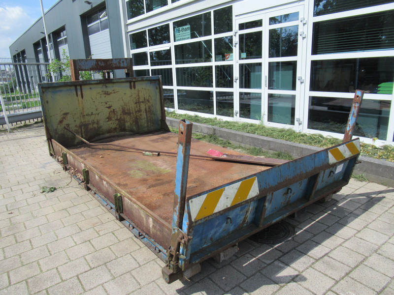 Leebur Haakarm Oprij-plateau 3,5 x 2 m. - Flatbed body: picture 2 Leebur Haakarm Oprij-plateau 3,5 x 2 m. - Flatbed body: picture 2