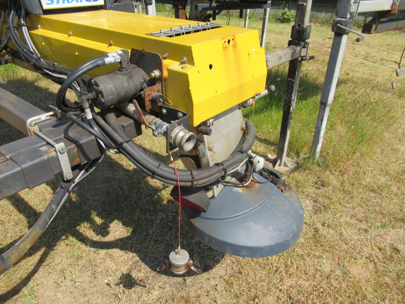 NIDO STRATOS B11-24 PAXN 1,1 m3 + 500L Zoutstrooier Salzstreuer - Sand/ Salt spreader: picture 3 NIDO STRATOS B11-24 PAXN 1,1 m3 + 500L Zoutstrooier Salzstreuer - Sand/ Salt spreader: picture 3