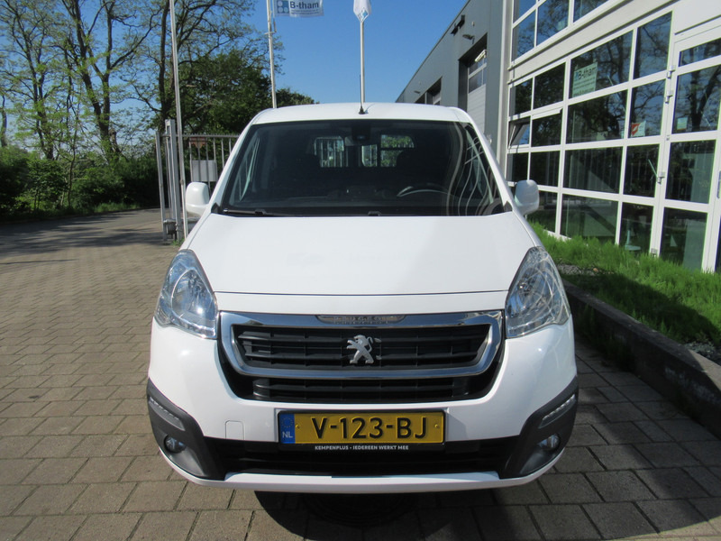 Peugeot Partner 120 1.6 BlueHDi 73KW L1Pro Automaat Galicia - Small van: picture 5 Peugeot Partner 120 1.6 BlueHDi 73KW L1Pro Automaat Galicia - Small van: picture 5