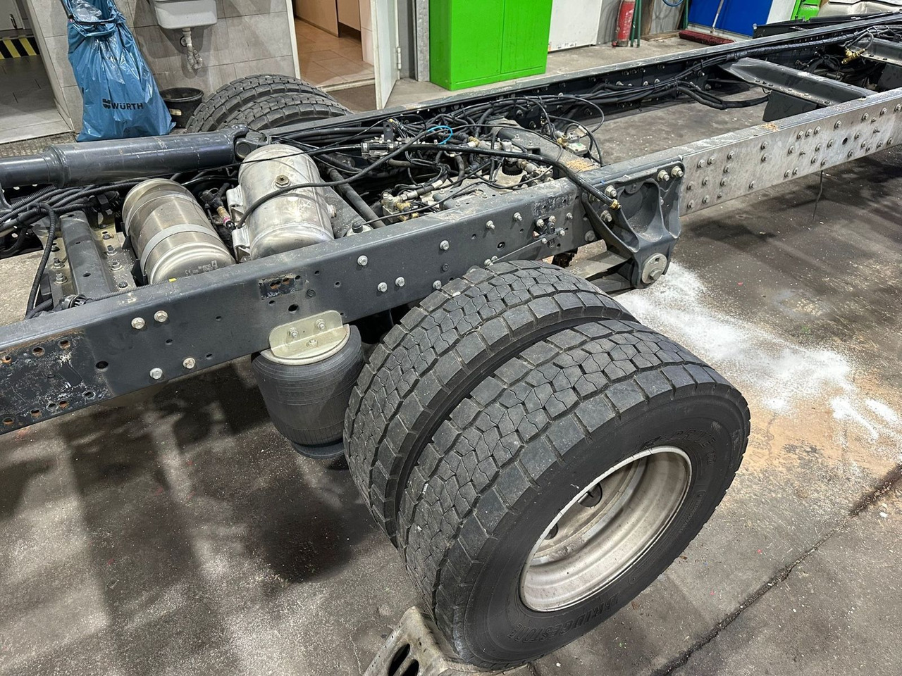 Iveco 110EL25 Unfallchassis ohne Motor/Getriebe - Cab chassis truck: picture 3 Iveco 110EL25 Unfallchassis ohne Motor/Getriebe - Cab chassis truck: picture 3