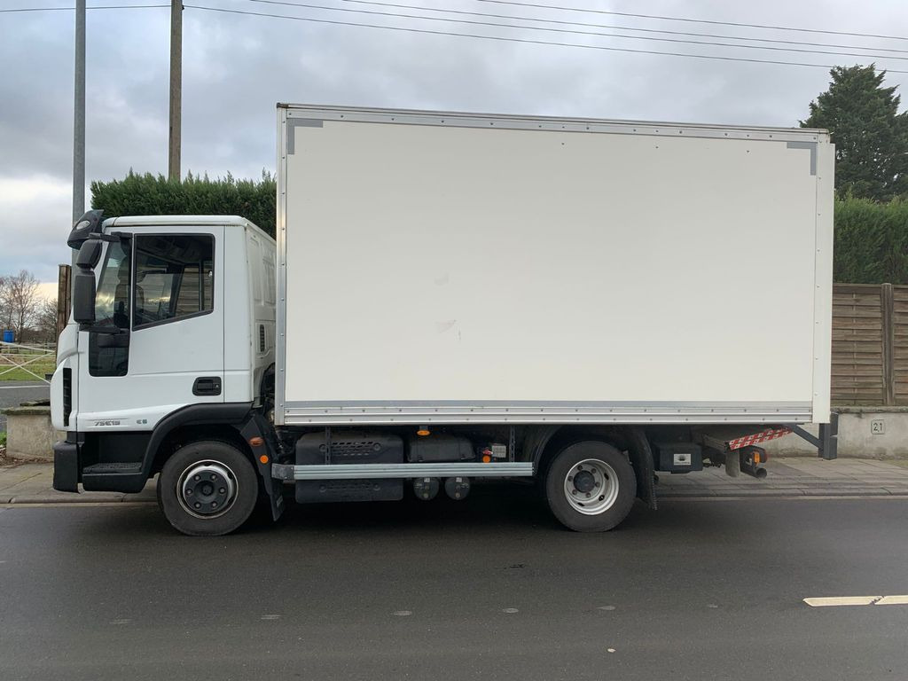 Iveco Eurocargo 75E19*Euro6*Aut*Koffer*LBW 1000kg** - Box truck: picture 2 Iveco Eurocargo 75E19*Euro6*Aut*Koffer*LBW 1000kg** - Box truck: picture 2
