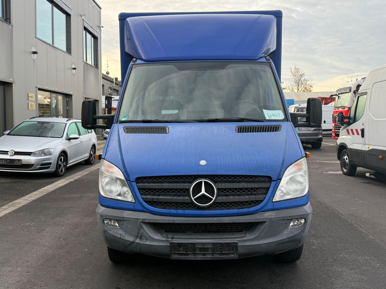 Mercedes-Benz Sprinter II 513 cdi Koffer, Lbw, Ahk, Winde - Closed box van: picture 2 Mercedes-Benz Sprinter II 513 cdi Koffer, Lbw, Ahk, Winde - Closed box van: picture 2