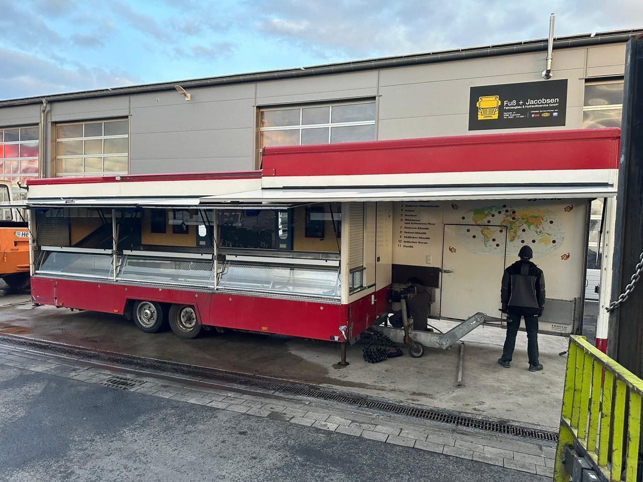 Tamco Merkur 6600D Fisch- Verkaufswagen Tamco Merkur 6600D Fisch- Verkaufswagen - Vending trailer: picture 2 Tamco Merkur 6600D Fisch- Verkaufswagen Tamco Merkur 6600D Fisch- Verkaufswagen - Vending trailer: picture 2