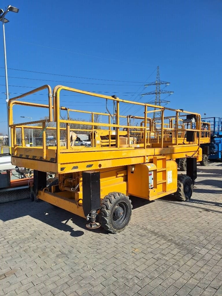 Haulotte H 12 SXL - Scissor lift: picture 1 Haulotte H 12 SXL - Scissor lift: picture 1