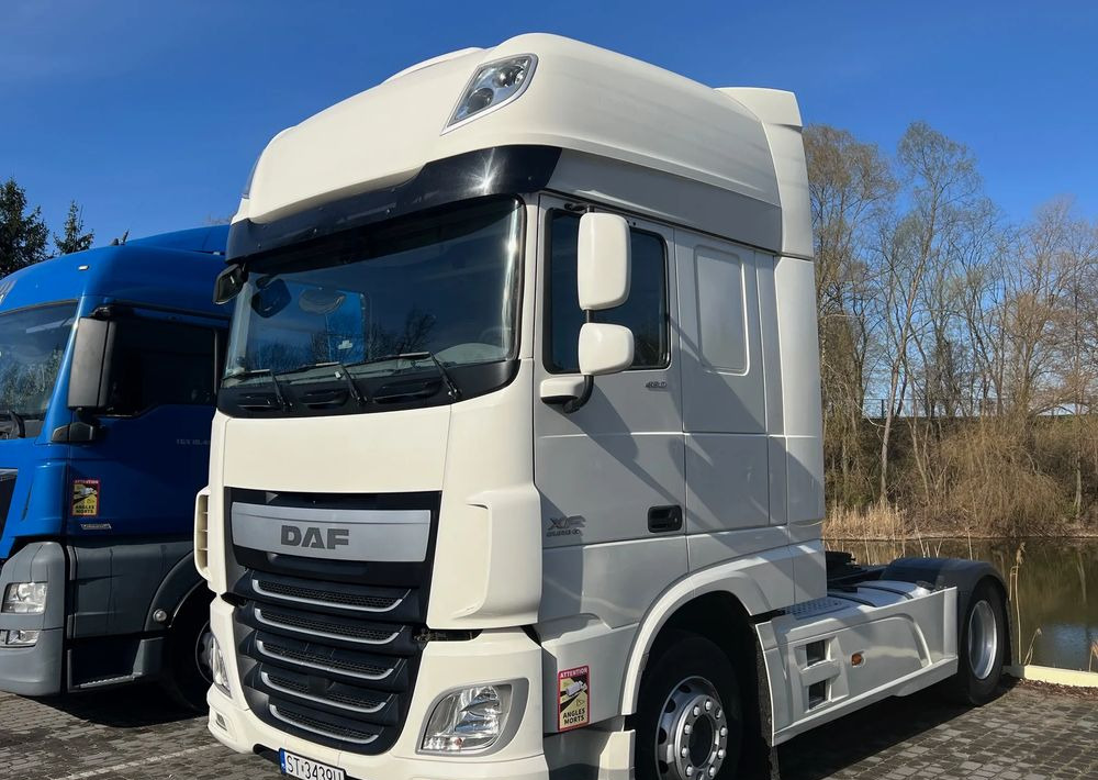 Tractor unit DAF XF460: picture 1