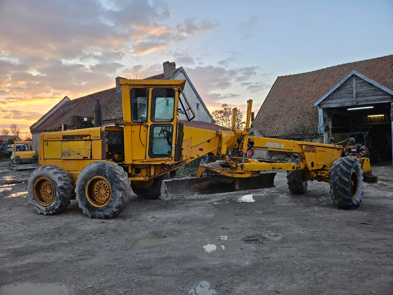 JOHN JD670-A - Grader: picture 2 JOHN JD670-A - Grader: picture 2
