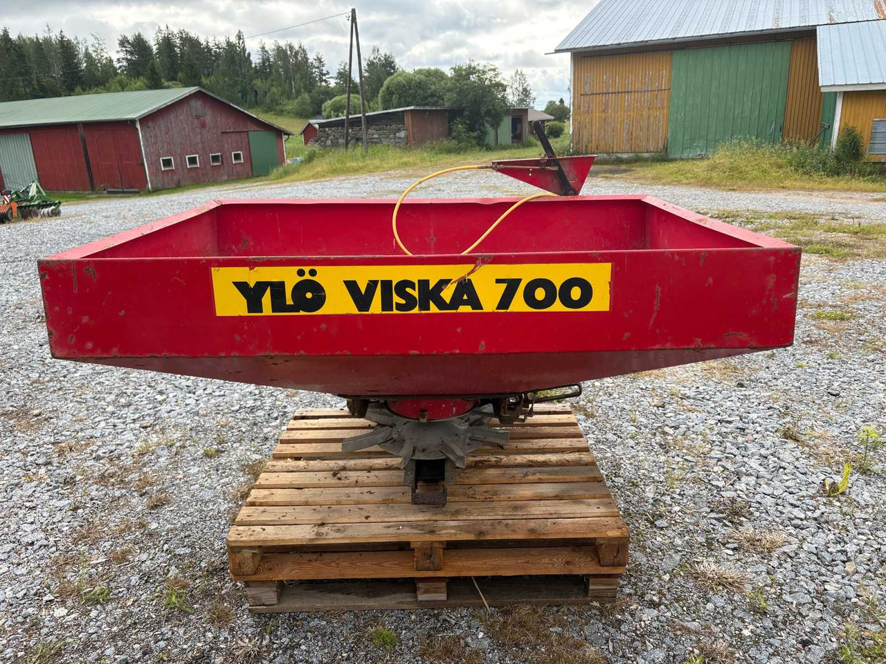 Centrifugal spreader Ylö Viska 700 - Fertilizer spreader: picture 2 Centrifugal spreader Ylö Viska 700 - Fertilizer spreader: picture 2