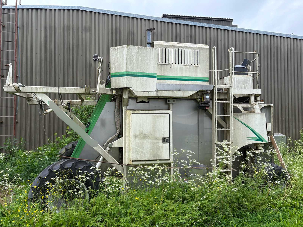 Fruit picking machine Joonas FH - Harvester: picture 4 Fruit picking machine Joonas FH - Harvester: picture 4