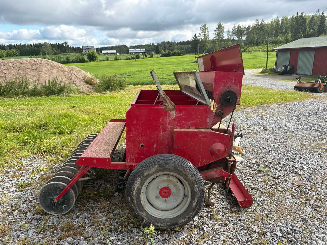Seed drill Hankkija-Juko - Seed drill: picture 4 Seed drill Hankkija-Juko - Seed drill: picture 4