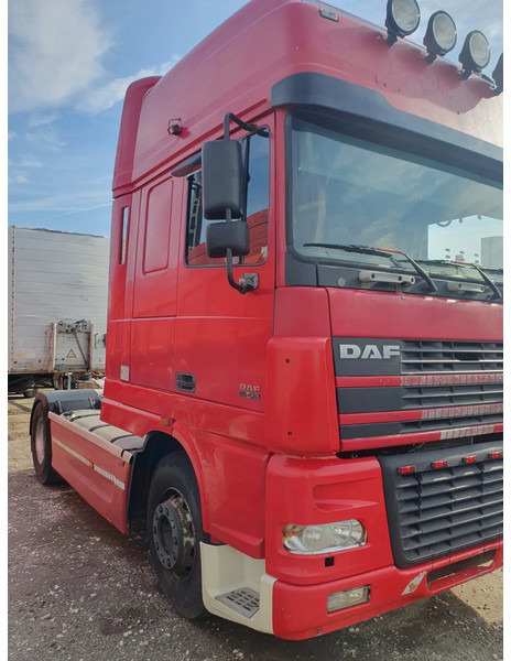 DAF XF 95.430 - Tractor unit: picture 3 DAF XF 95.430 - Tractor unit: picture 3