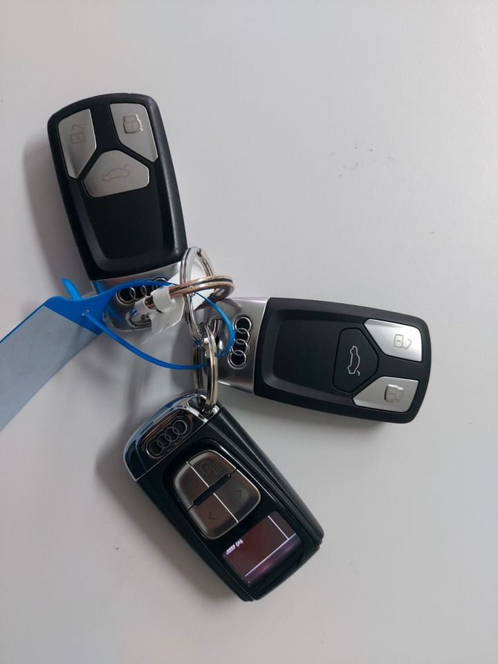 Audi Q7 3.0 TDI quattro S-Line Pano Alcantara AHK - SUV: picture 4 Audi Q7 3.0 TDI quattro S-Line Pano Alcantara AHK - SUV: picture 4