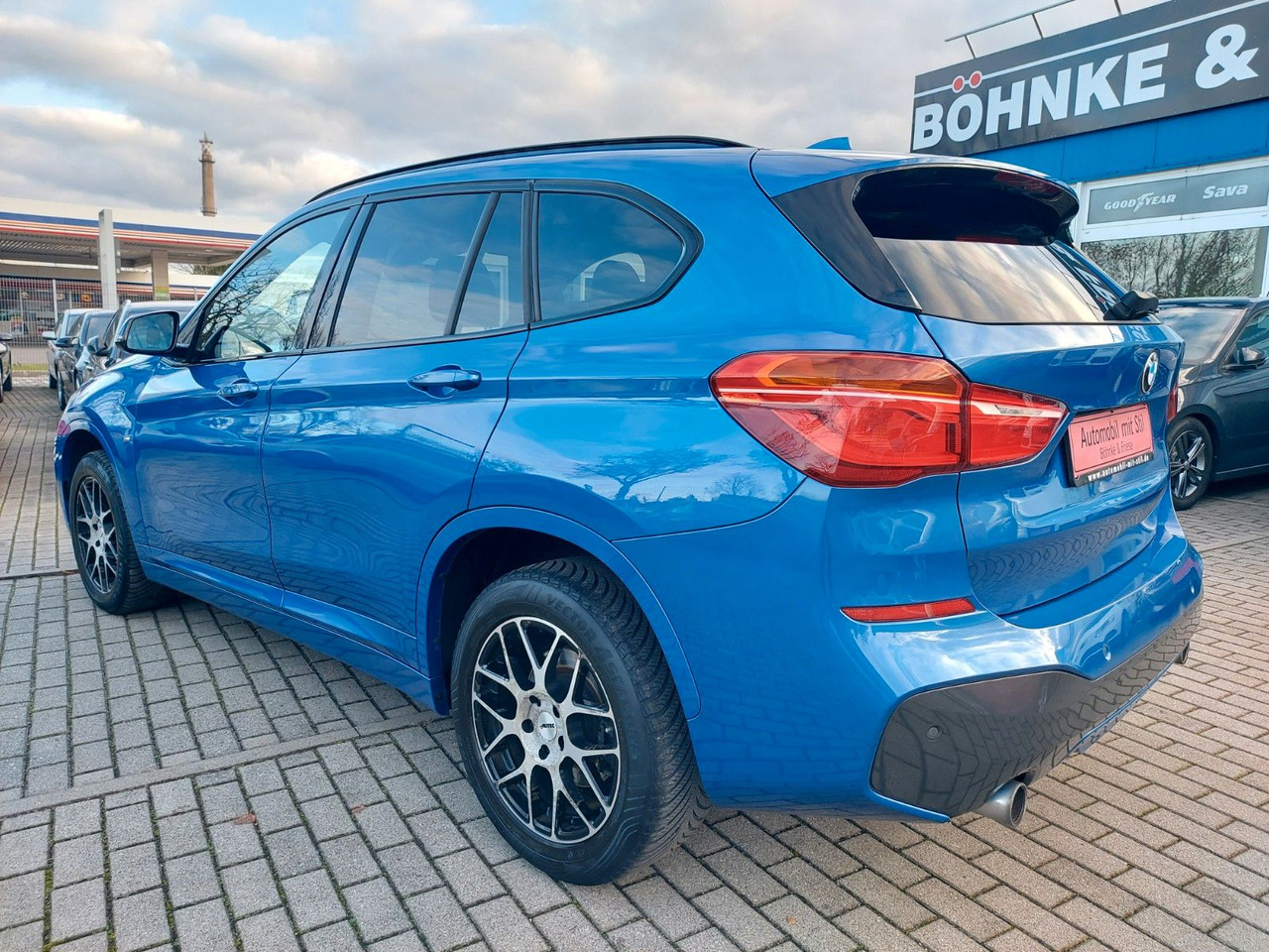 BMW X1 xDrive 20d M Sport LED SPORT 4X4 Alcantara - SUV: picture 4 BMW X1 xDrive 20d M Sport LED SPORT 4X4 Alcantara - SUV: picture 4