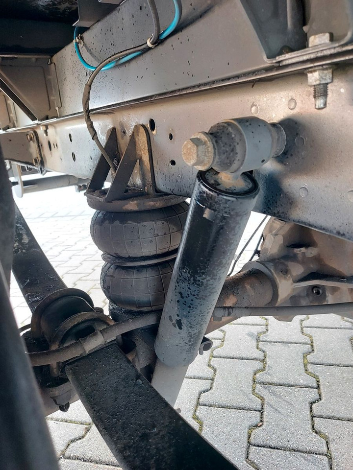 Ford Transit Pritsche 350 L4 extra lang Luftfeder - Open body delivery van: picture 2 Ford Transit Pritsche 350 L4 extra lang Luftfeder - Open body delivery van: picture 2