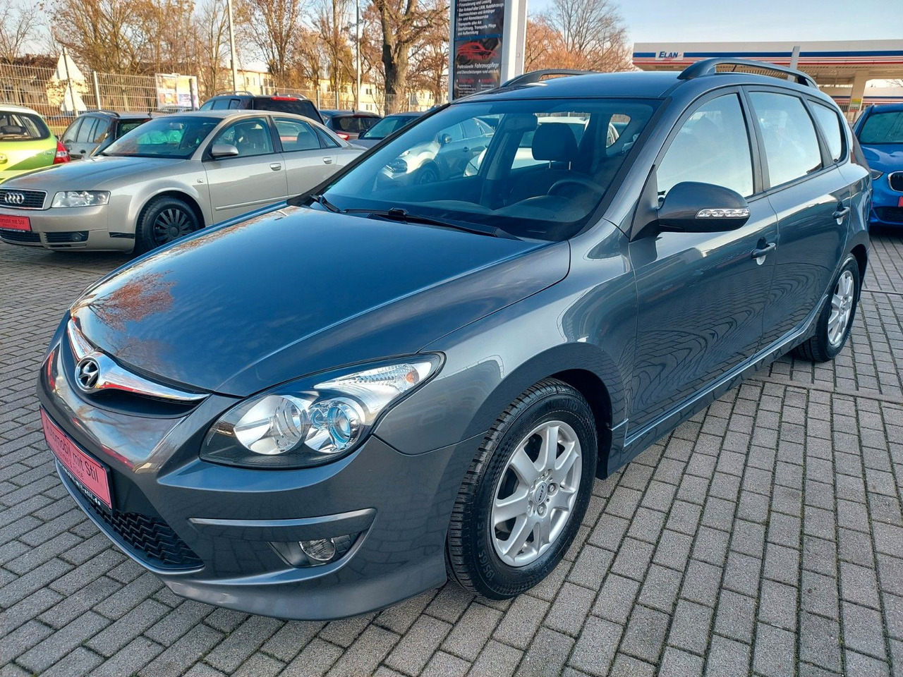 Hyundai i30 cw FIFA WM Edition Klima Sitzheizung - Estate car: picture 3 Hyundai i30 cw FIFA WM Edition Klima Sitzheizung - Estate car: picture 3