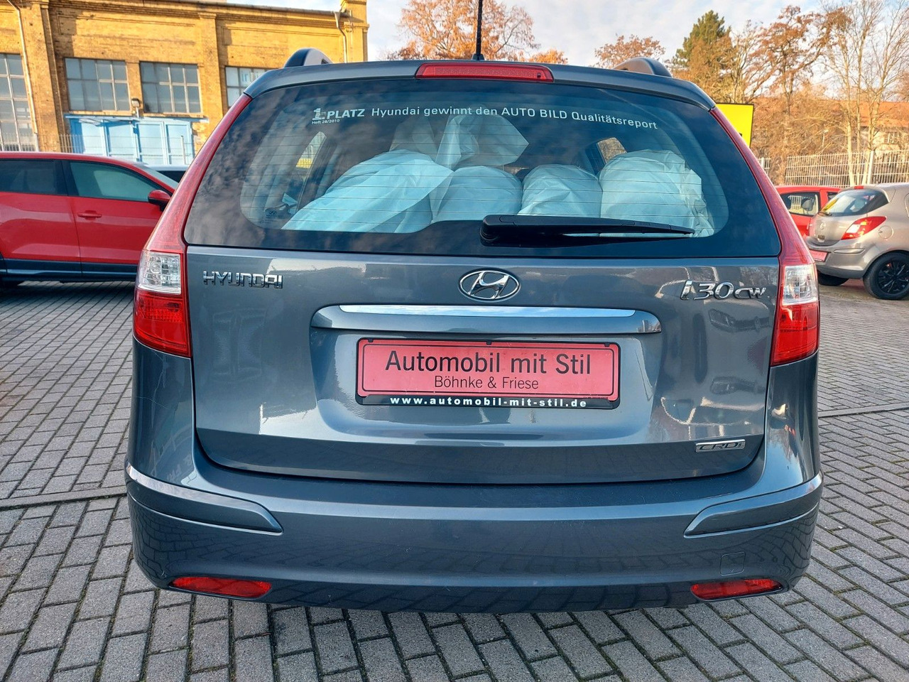 Hyundai i30 cw FIFA WM Edition Klima Sitzheizung - Estate car: picture 5 Hyundai i30 cw FIFA WM Edition Klima Sitzheizung - Estate car: picture 5