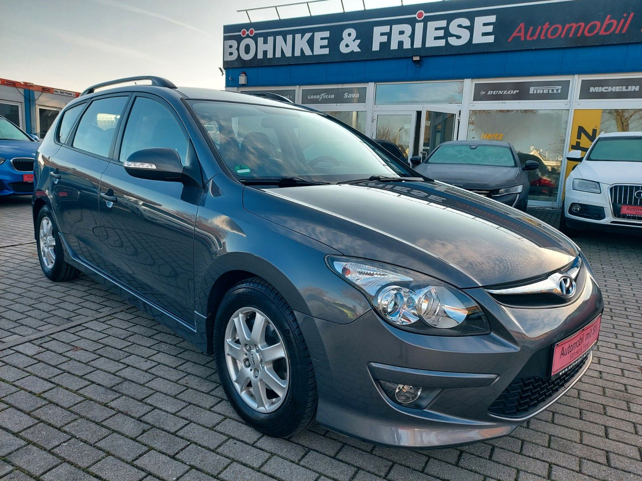 Hyundai i30 cw FIFA WM Edition Klima Sitzheizung - Estate car: picture 1 Hyundai i30 cw FIFA WM Edition Klima Sitzheizung - Estate car: picture 1