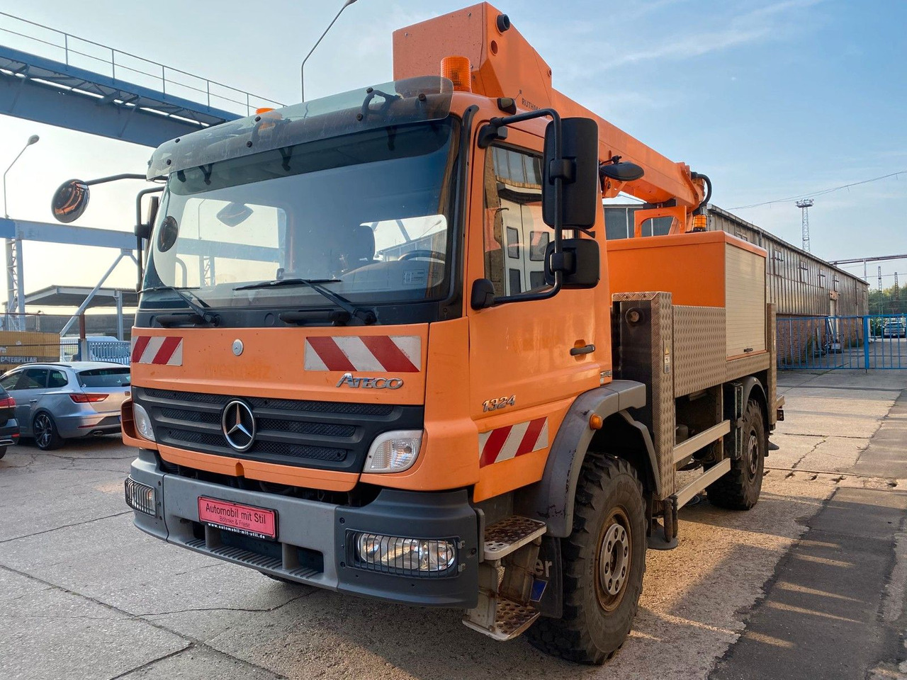 Mercedes-Benz ATEGO 4X4 1324 Hub Steiger Ruthmann T220 - Truck mounted aerial platform: picture 4 Mercedes-Benz ATEGO 4X4 1324 Hub Steiger Ruthmann T220 - Truck mounted aerial platform: picture 4