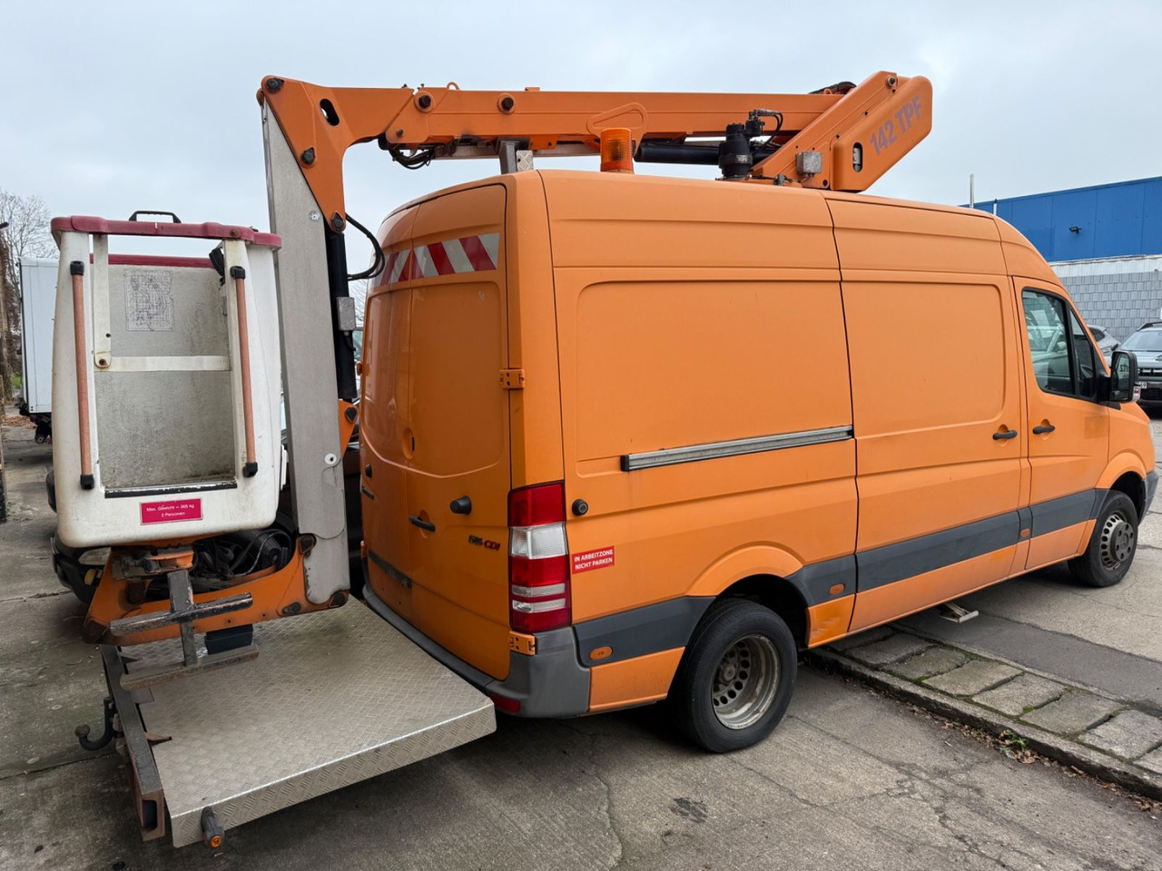 Mercedes-Benz Sprinter II Kasten 516 HUBSTEIGER 142 TPF - Truck mounted aerial platform: picture 1 Mercedes-Benz Sprinter II Kasten 516 HUBSTEIGER 142 TPF - Truck mounted aerial platform: picture 1