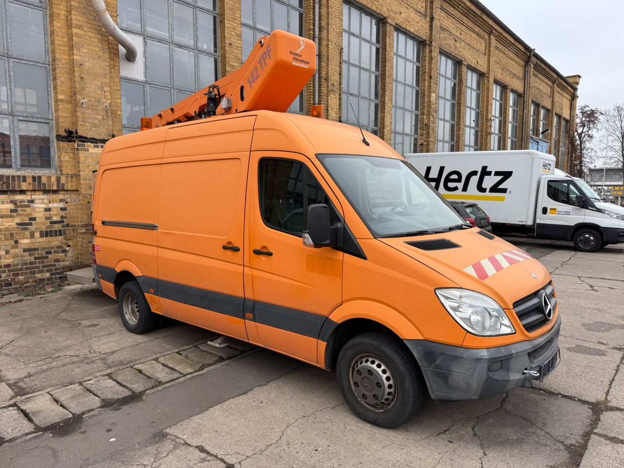Mercedes-Benz Sprinter II Kasten 516 HUBSTEIGER 142 TPF - Truck mounted aerial platform: picture 3 Mercedes-Benz Sprinter II Kasten 516 HUBSTEIGER 142 TPF - Truck mounted aerial platform: picture 3