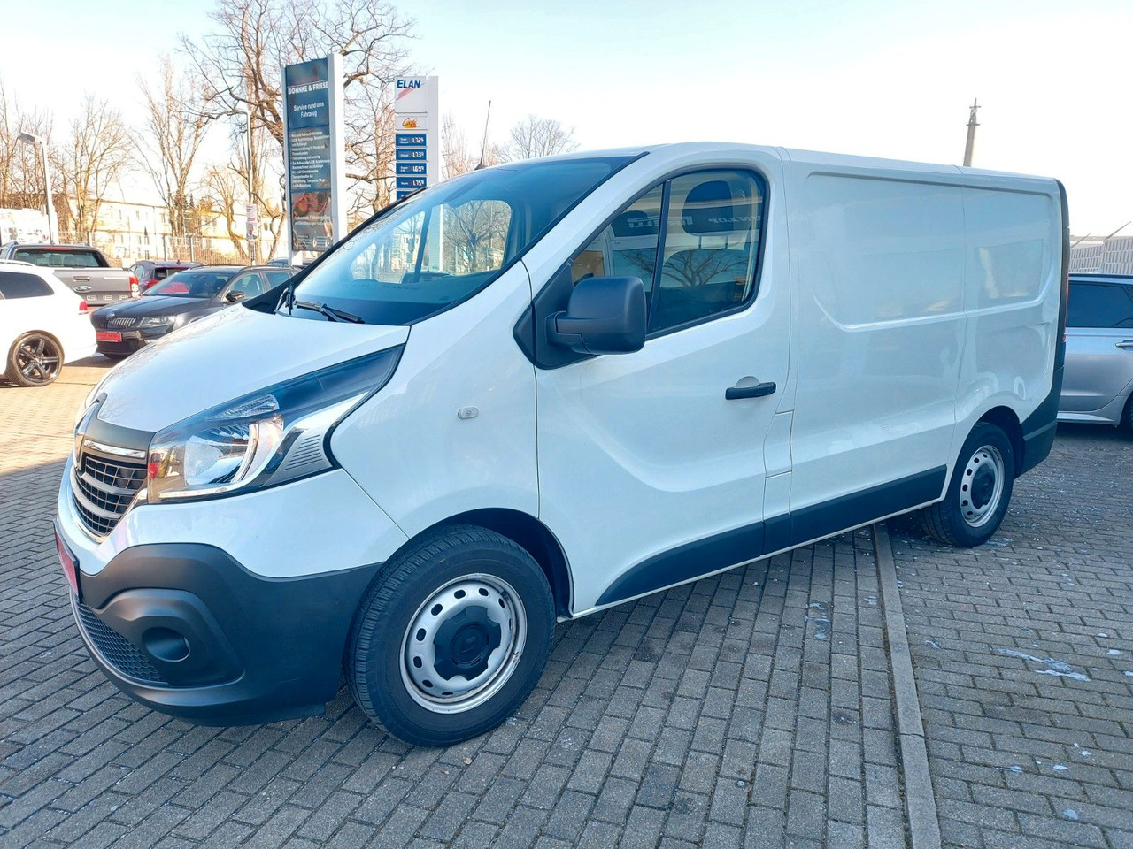 Renault Trafic Kasten L1H1 2,8t Komfort Klima Navi Tempo Renault Trafic Kasten L1H1 2,8t Komfort Klima Navi Tempo - Minibus, Passenger van: picture 1 Renault Trafic Kasten L1H1 2,8t Komfort Klima Navi Tempo Renault Trafic Kasten L1H1 2,8t Komfort Klima Navi Tempo - Minibus, Passenger van: picture 1