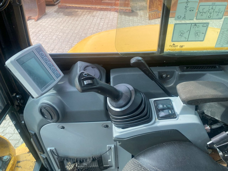 Caterpillar 305E2 NVT - Mini excavator: picture 5 Caterpillar 305E2 NVT - Mini excavator: picture 5