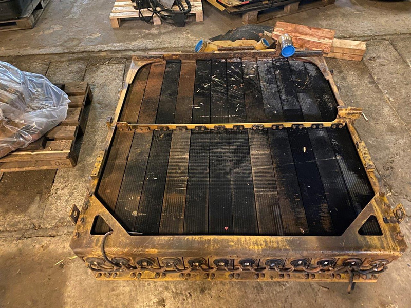 Caterpillar D11 Radiator GP 1569846 - Radiator: picture 1 Caterpillar D11 Radiator GP 1569846 - Radiator: picture 1