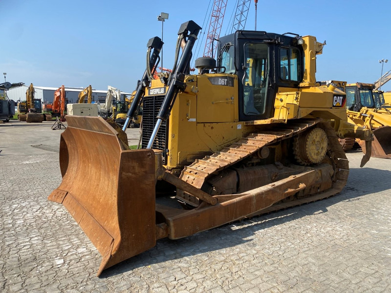 Caterpillar D6T NVT - Bulldozer: picture 1 Caterpillar D6T NVT - Bulldozer: picture 1