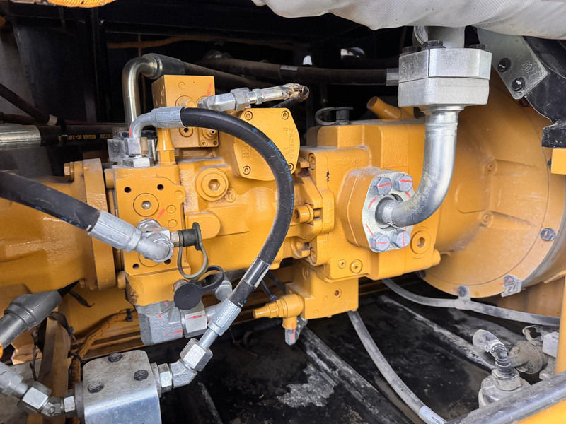 Wheel excavator Caterpillar M320F NVT: picture 12