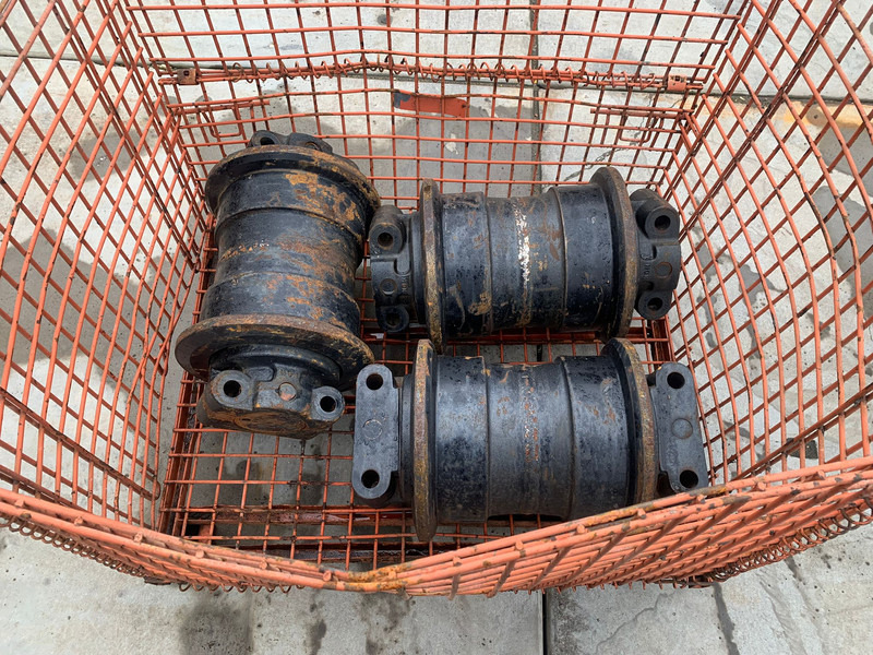 Hitachi Hitachi EX1200D5 bottom track roller SF - Frame/ Chassis: picture 1 Hitachi Hitachi EX1200D5 bottom track roller SF - Frame/ Chassis: picture 1