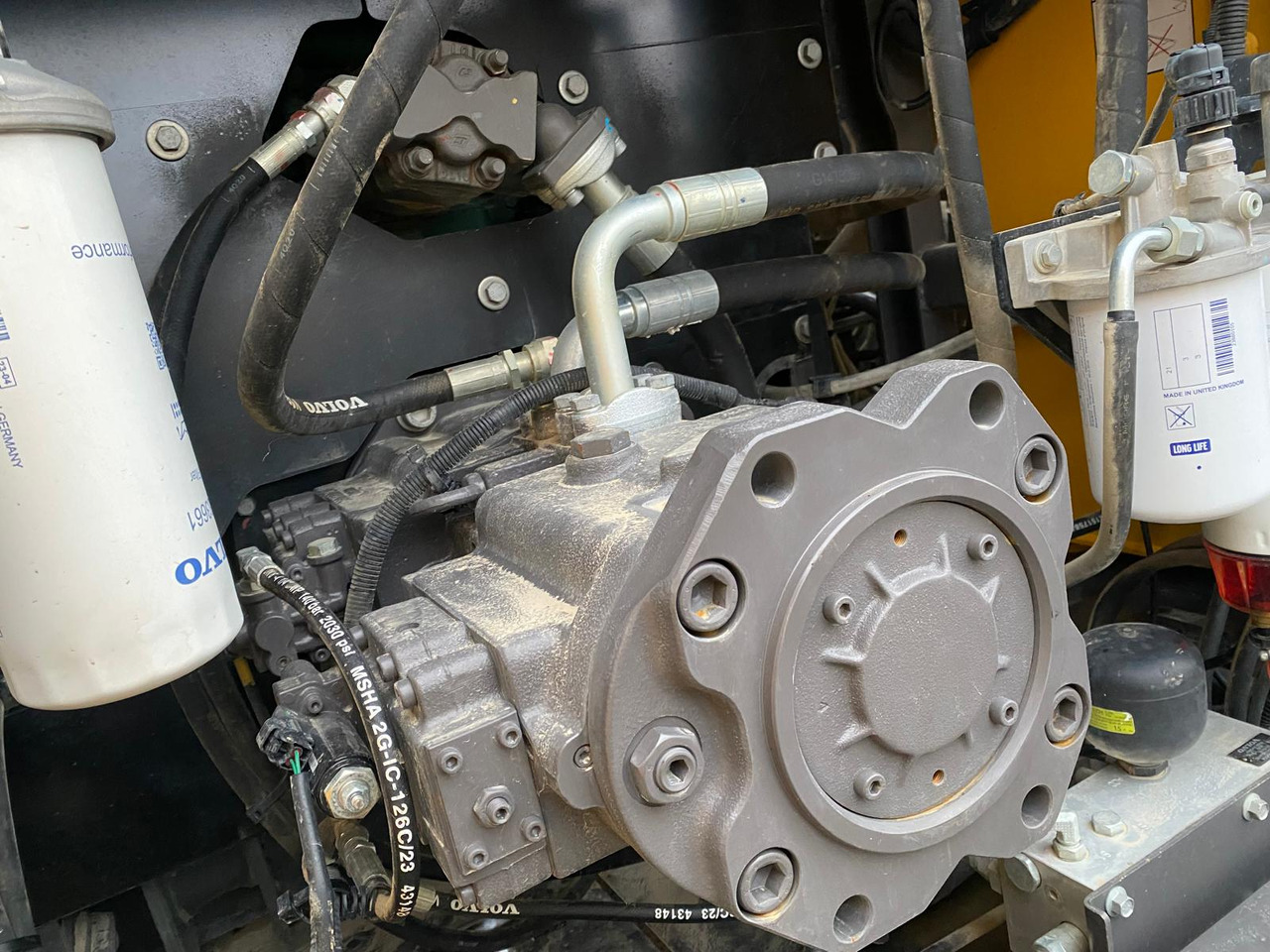 Crawler excavator Volvo EC300: picture 21