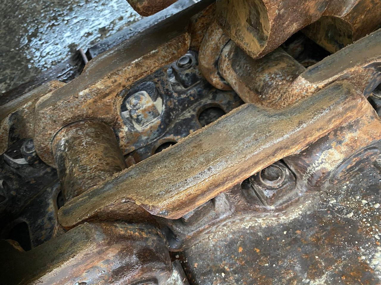 Crawler excavator Volvo EC300: picture 28