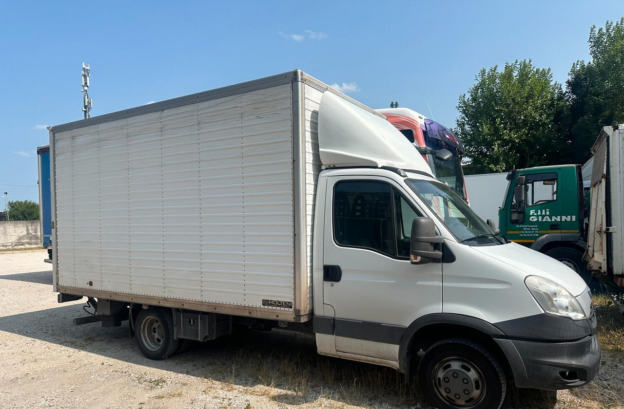 Iveco - Closed box van: picture 1 Iveco - Closed box van: picture 1