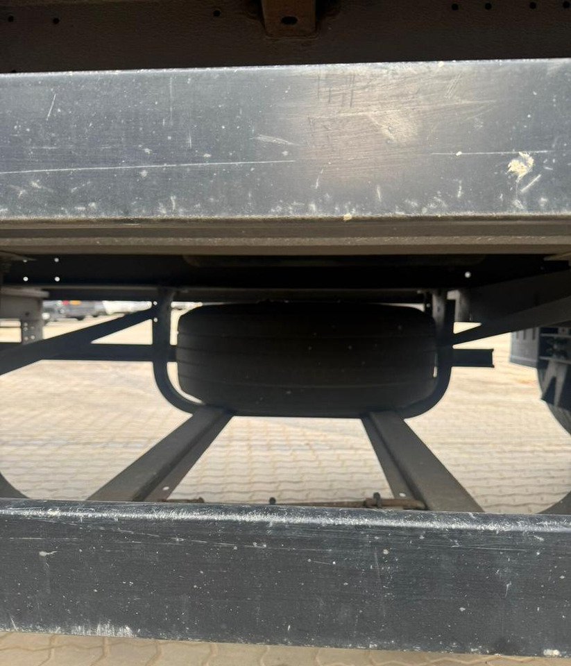 Schmitz Cargobull ALZA ABBASSA ASSI SOLLEVABILI - Curtainsider semi-trailer: picture 5 Schmitz Cargobull ALZA ABBASSA ASSI SOLLEVABILI - Curtainsider semi-trailer: picture 5