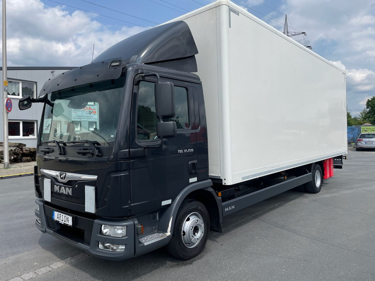 MAN TGL 12.250 4x2 BL Koffer/LBW/PALFINGER/AC/EU6c - Box truck: picture 3 MAN TGL 12.250 4x2 BL Koffer/LBW/PALFINGER/AC/EU6c - Box truck: picture 3