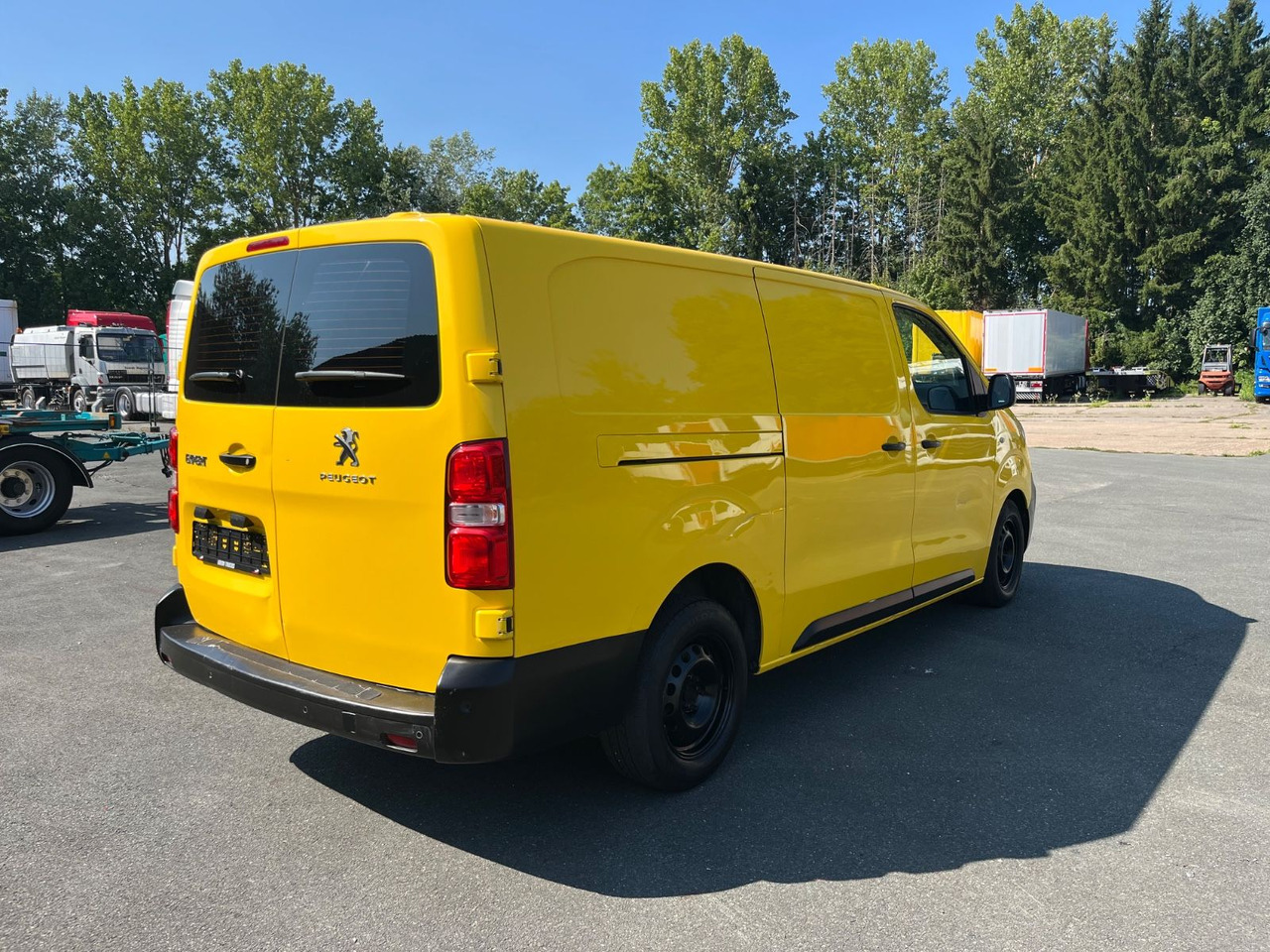 Peugeot Expert Box Pro L3 / 2.0 Blue HDI / More units - Small van: picture 4 Peugeot Expert Box Pro L3 / 2.0 Blue HDI / More units - Small van: picture 4