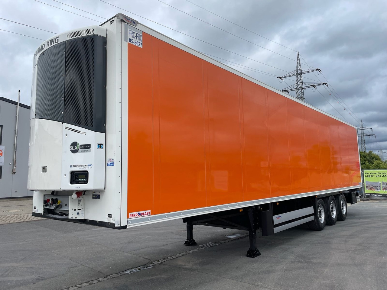 Schmitz Cargobull SCB*S3/Lenkachse/Like New/1759h/Multi-Temp/13,4m - Refrigerator semi-trailer: picture 3 Schmitz Cargobull SCB*S3/Lenkachse/Like New/1759h/Multi-Temp/13,4m - Refrigerator semi-trailer: picture 3