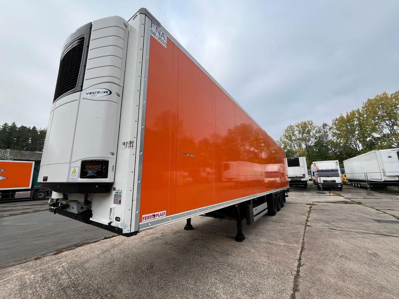 Schmitz Cargobull SCB*S3B/CARRIER/Vector1550/LBW/BÄR/2347h/13,4m - Closed box semi-trailer: picture 2 Schmitz Cargobull SCB*S3B/CARRIER/Vector1550/LBW/BÄR/2347h/13,4m - Closed box semi-trailer: picture 2