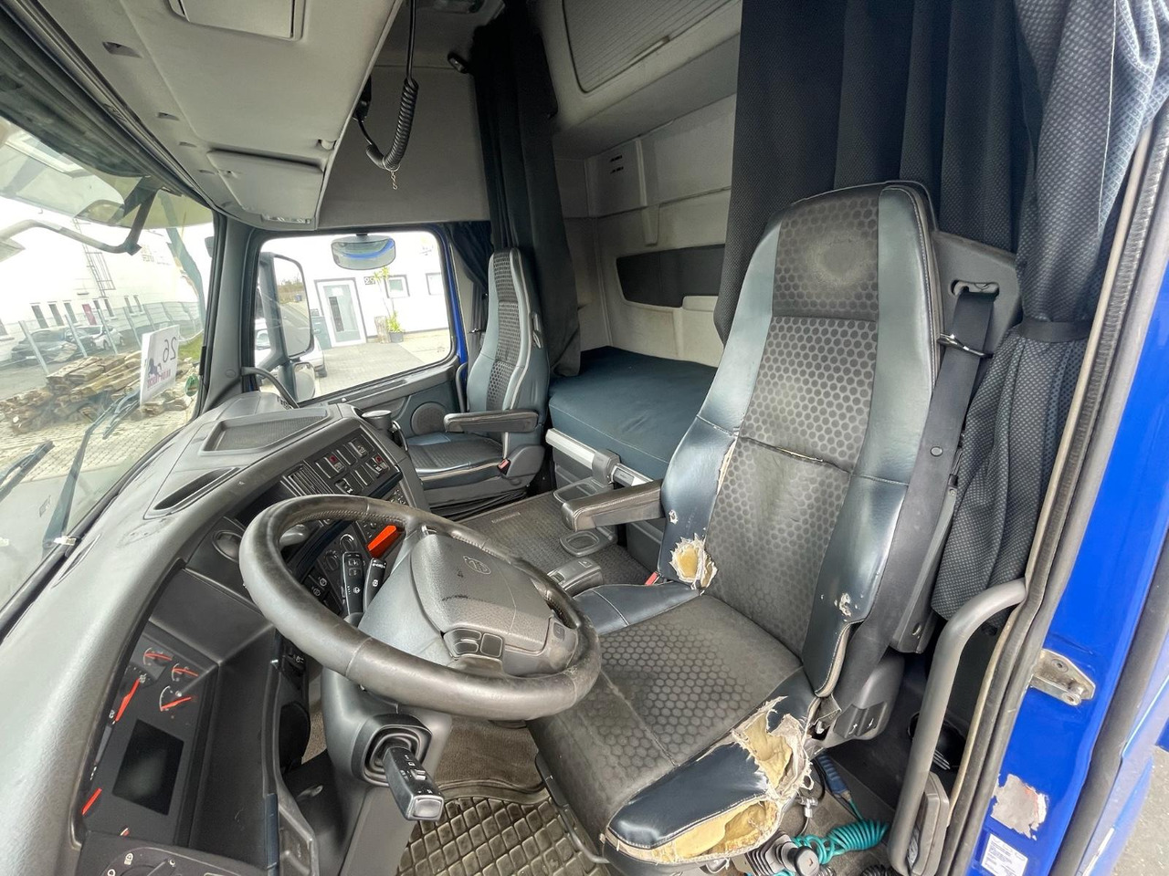 Curtain side truck Volvo FH 460 EEV Dreiseiten-Getreidekipper/gel. NLA/AC: picture 9