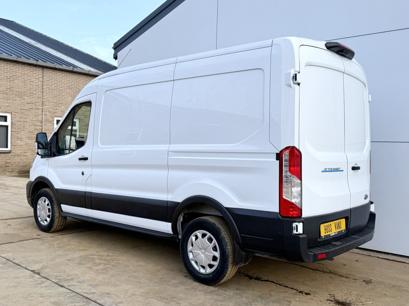 Ford E-Transit 68kWh 184PK 317km WLTP 135kWh Snelladen L2H2 Climate Control Cruise Control Tachograaf Camera Stoelverwarming Parkeersensoren voor achter - Panel van, Electric van: picture 3 Ford E-Transit 68kWh 184PK 317km WLTP 135kWh Snelladen L2H2 Climate Control Cruise Control Tachograaf Camera Stoelverwarming Parkeersensoren voor achter - Panel van, Electric van: picture 3