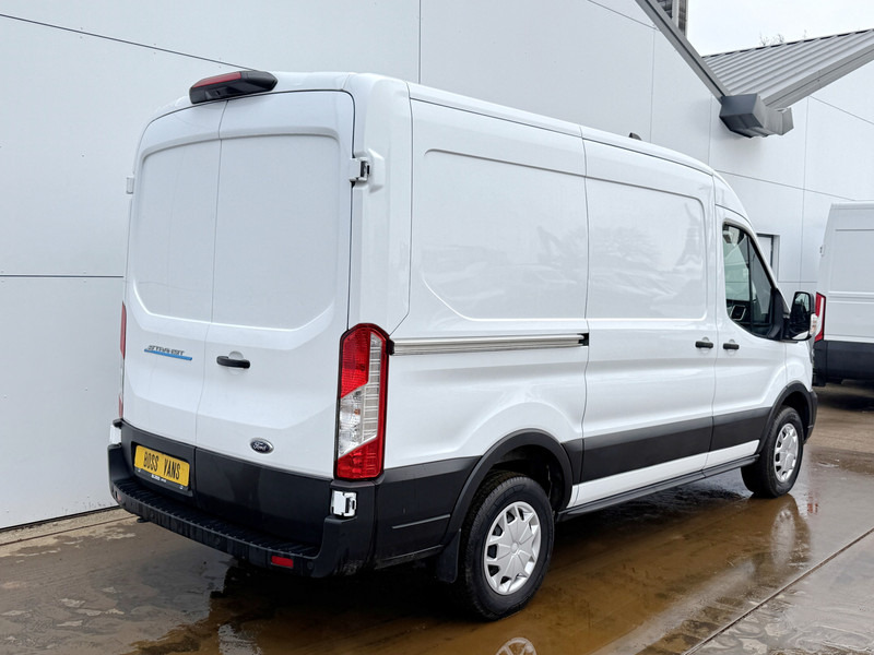 Ford E-Transit 68kWh 317km WLTP 135kWh Snelladen L2H2 Climate Control Cruise Control Tachograaf Camera Stoelverwarming Parkeersensoren voor achter - Panel van, Electric van: picture 3 Ford E-Transit 68kWh 317km WLTP 135kWh Snelladen L2H2 Climate Control Cruise Control Tachograaf Camera Stoelverwarming Parkeersensoren voor achter - Panel van, Electric van: picture 3