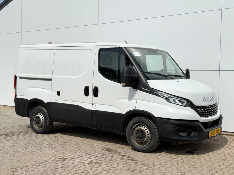 Iveco Daily 35S16 2.3 Automaat L1H1 Dubbele Schuif Airco Cruise Control Navigatie Camera LED - Panel van: picture 5 Iveco Daily 35S16 2.3 Automaat L1H1 Dubbele Schuif Airco Cruise Control Navigatie Camera LED - Panel van: picture 5