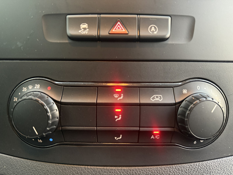 Mercedes-Benz Vito 116 1.9 CDI L2H1 Climate Control Cruise Control Camera Navigatie Stoelverwarming Parkeersensoren voor achter leasing Mercedes-Benz Vito 116 1.9 CDI L2H1 Climate Control Cruise Control Camera Navigatie Stoelverwarming Parkeersensoren voor achter: picture 20