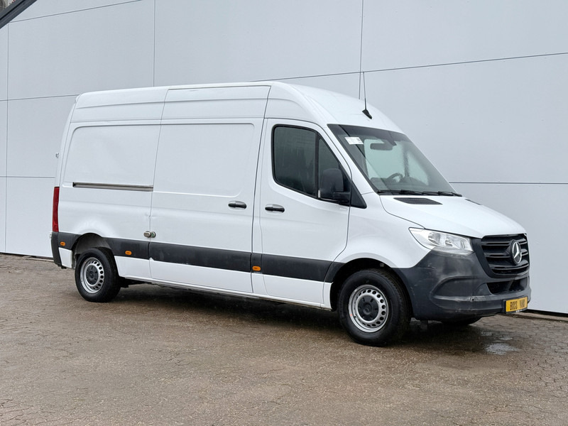 Mercedes-Benz eSprinter 312 ALL-IN PRIJS 93.2% (SOH) L2H2 55kWh 168km WLTP 80kw Snelladen Climate Control Camera Stoelverwarming Laadkabel - Panel van, Electric van: picture 4 Mercedes-Benz eSprinter 312 ALL-IN PRIJS 93.2% (SOH) L2H2 55kWh 168km WLTP 80kw Snelladen Climate Control Camera Stoelverwarming Laadkabel - Panel van, Electric van: picture 4