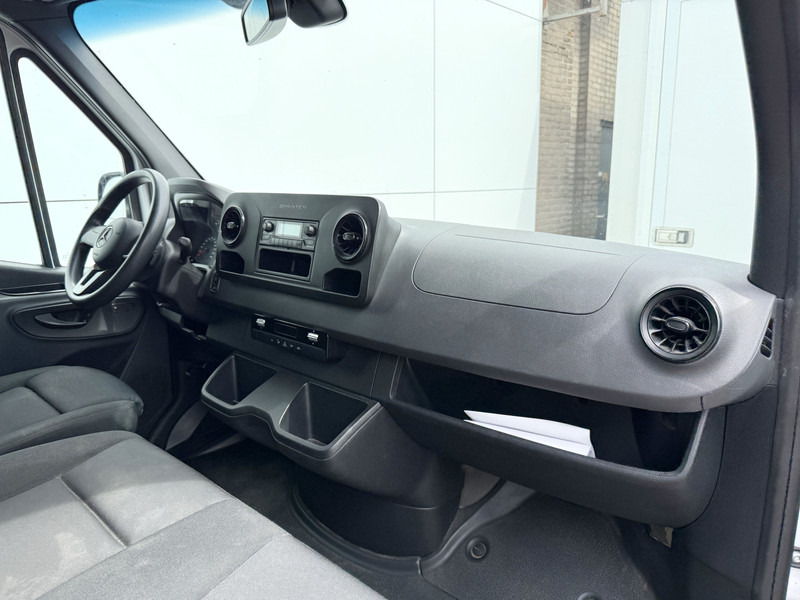 Panel van, Electric van Mercedes-Benz eSprinter 312 - Binnenkort verwacht! L2H2 100% Elektrisch 55kWh 168km WLTP 80kw Snelladen Climate Control Camera Stoelverwarming: picture 9