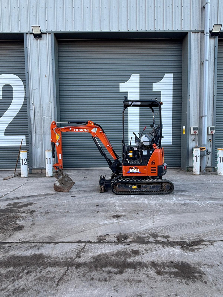 Hitachi ZX19U-6 - Mini excavator: picture 2 Hitachi ZX19U-6 - Mini excavator: picture 2