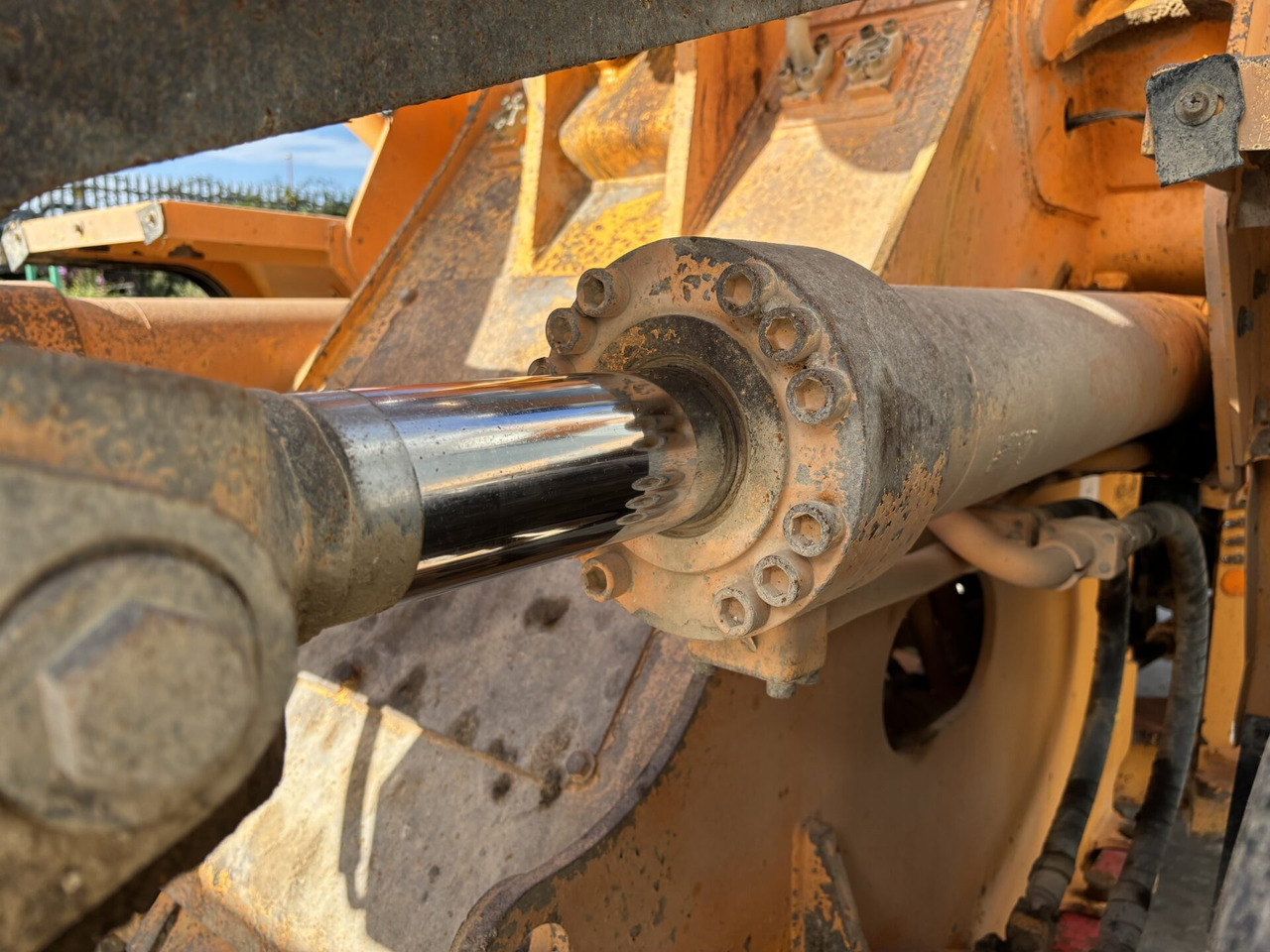 Wheel loader Hyundai HL960: picture 14