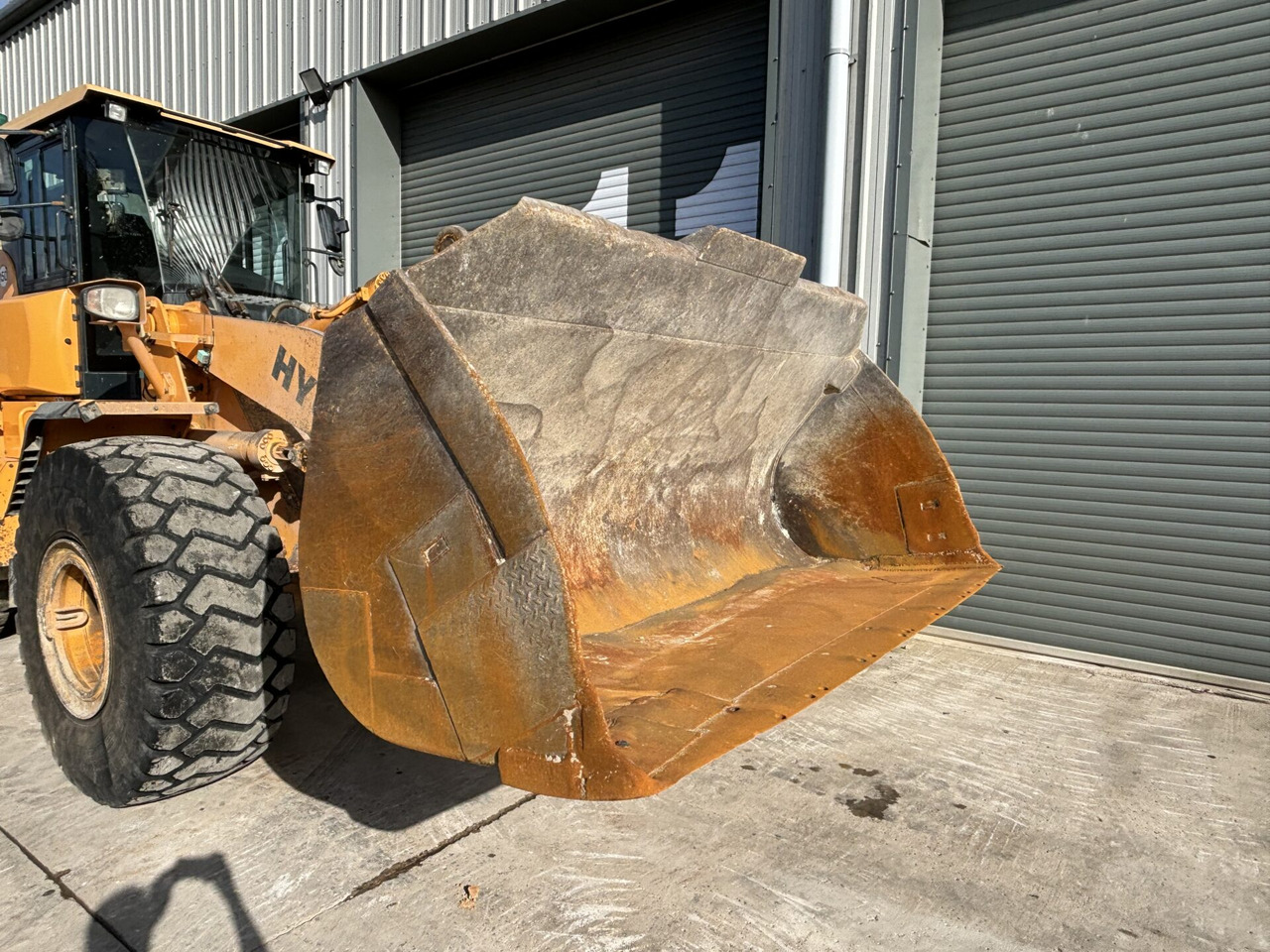Wheel loader Hyundai HL960: picture 9