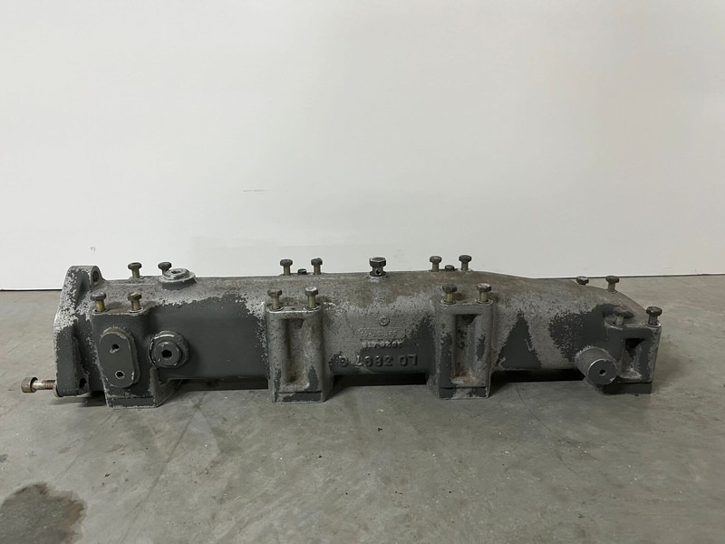 Liebherr Luchtinlaat D9408 D 9408 - Engine and parts: picture 2 Liebherr Luchtinlaat D9408 D 9408 - Engine and parts: picture 2