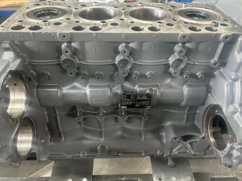Liebherr - Cylinder block: picture 1 Liebherr - Cylinder block: picture 1