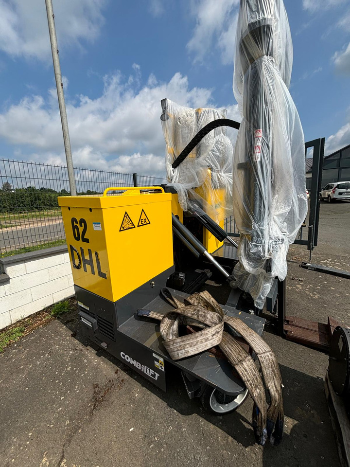 COMBILIFT C3000STE - 4-way reach truck: picture 4 COMBILIFT C3000STE - 4-way reach truck: picture 4